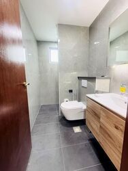 Straits Gardens (D27), Terrace #546883071